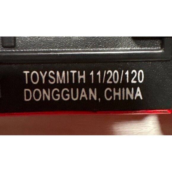 Diecast Red Fire Rescue SUV Toy W/ Opening Doors & Emergency Lights 5" - Picture 8 of 10